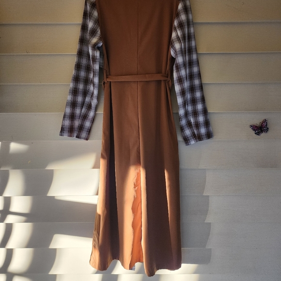 Plaid panel lapel neck belt trench coat size medium. - Picture 4 of 5